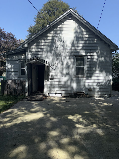 1175 E Division St: photo 2