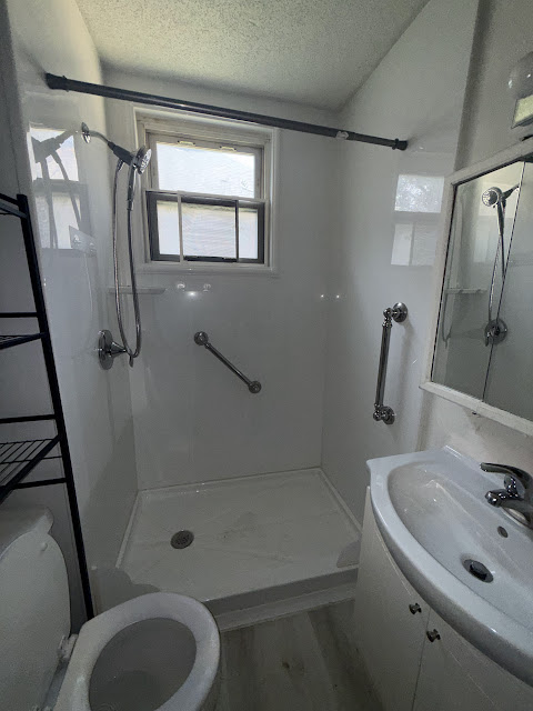 1175 E Division St: photo 40