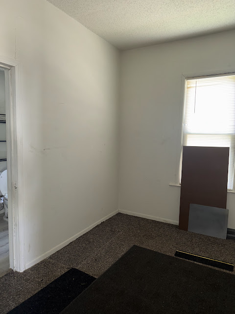 1175 E Division St: photo 39