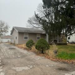 327 Sauget Ave: main photo