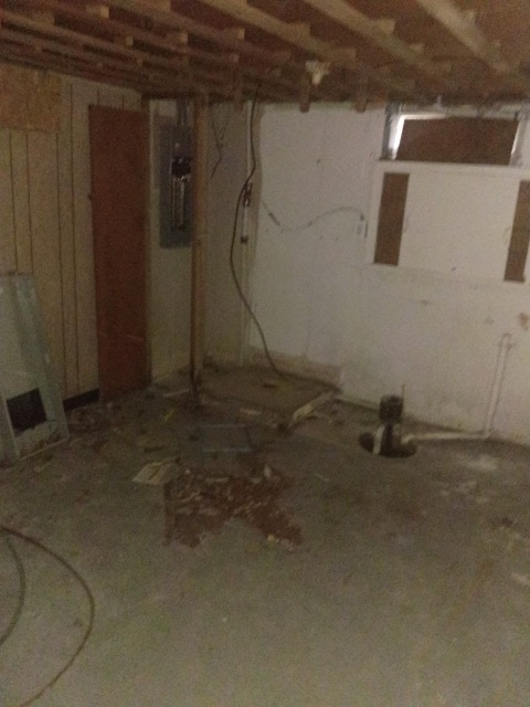 327 Sauget Ave: photo 7