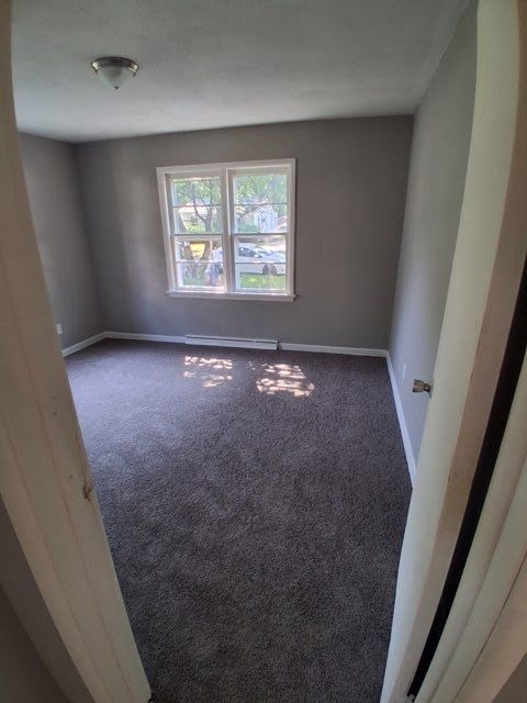 1970 N Maple Ave: photo 29
