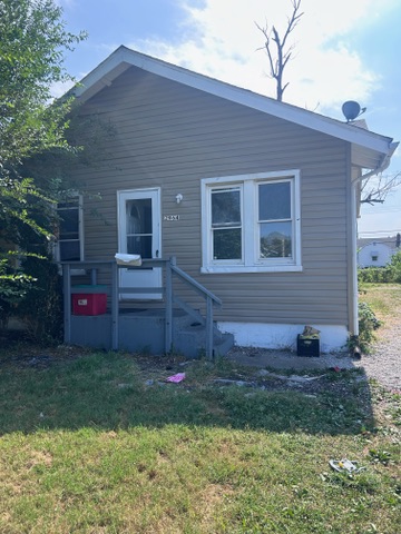 2964 Iowa St: photo 2