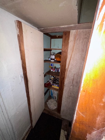 2964 Iowa St: photo 19