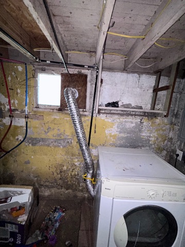 2964 Iowa St: photo 43