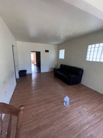 2964 Iowa St: photo 4