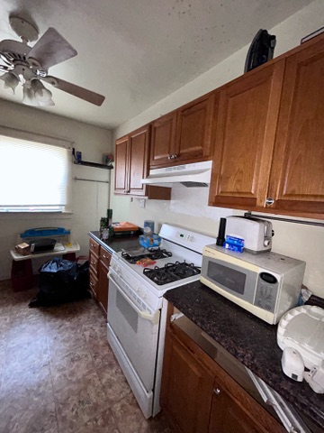 2964 Iowa St: photo 33