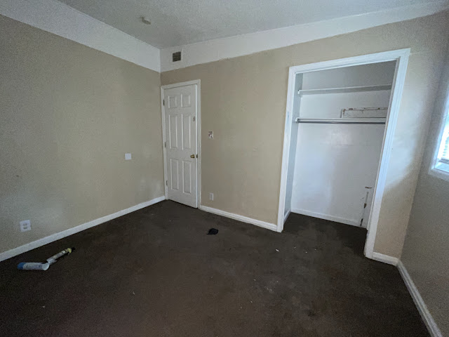 803 E 5th St: photo 11