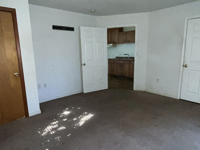 805 Sparks Ave: photo 7