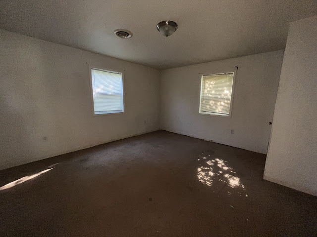 805 Sparks Ave: photo 11