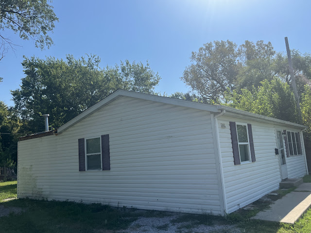 805 Sparks Ave: photo 3