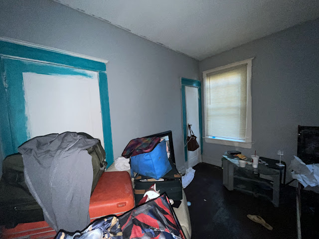 2207 Oakdale Ave: photo 3