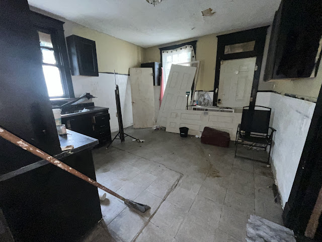 2207 Oakdale Ave: photo 6
