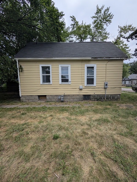 2113 W Howett St: photo 5
