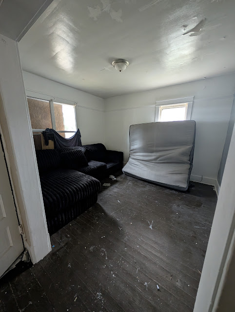 2113 W Howett St: photo 8