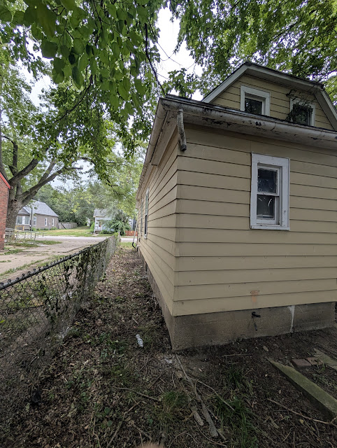 2113 W Howett St: photo 7