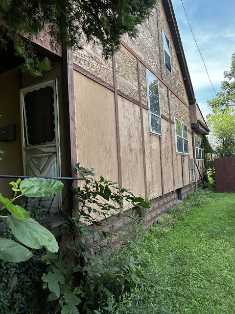 2209 Edwards St: photo 2