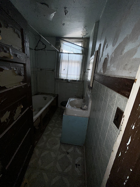 2209 Edwards St: photo 22