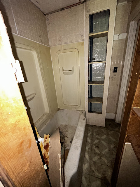 2209 Edwards St: photo 14