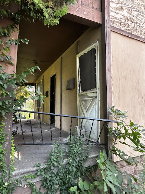 2209 Edwards St: photo 3