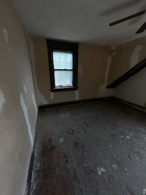 2209 Edwards St: photo 19