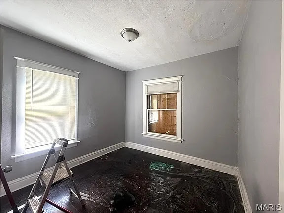 605 Fremont St: photo 2