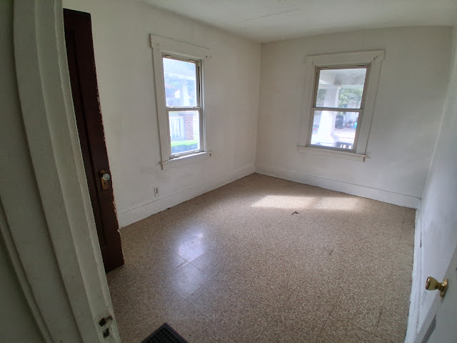 765 W Division St: photo 17
