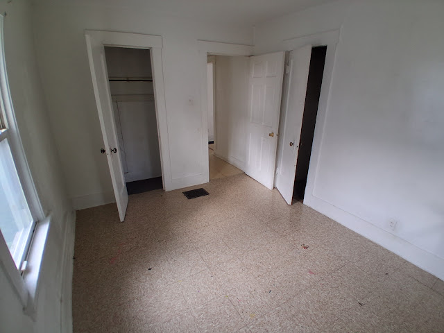 765 W Division St: photo 19