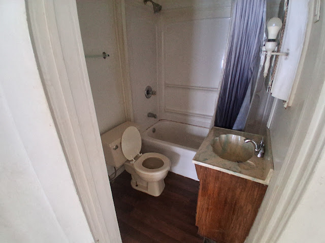 765 W Division St: photo 20