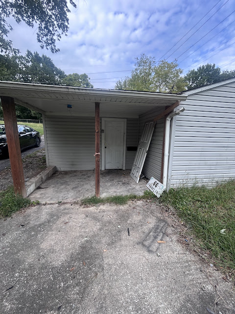 66 Franklin Ave: photo 4