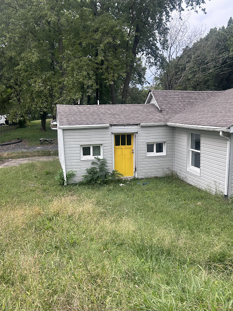 66 Franklin Ave: photo 3