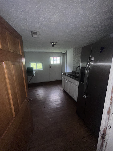 66 Franklin Ave: photo 9