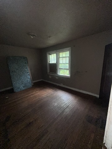 5811 Saloma Ave: photo 16