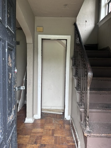 5811 Saloma Ave: photo 4