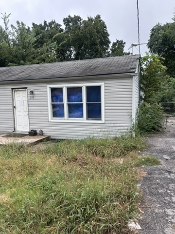 238 Connolly Dr: photo 4