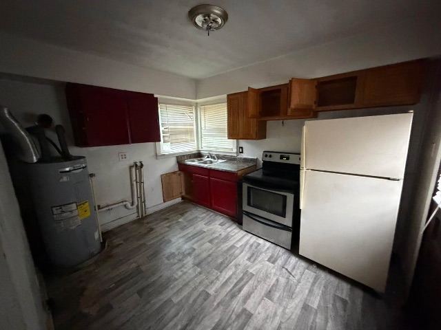 77 Manly St: photo 3