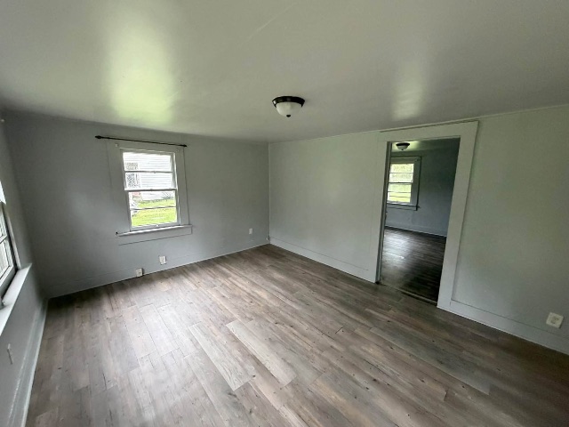 300 Lummis Rd Unit C: photo 3