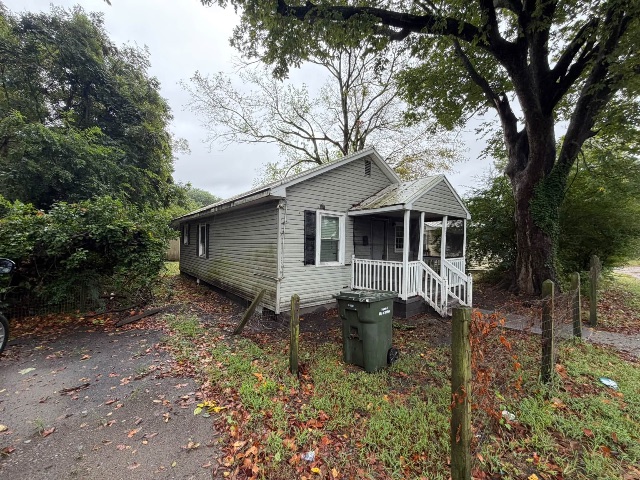 400 Linden Ave Unit B: main photo