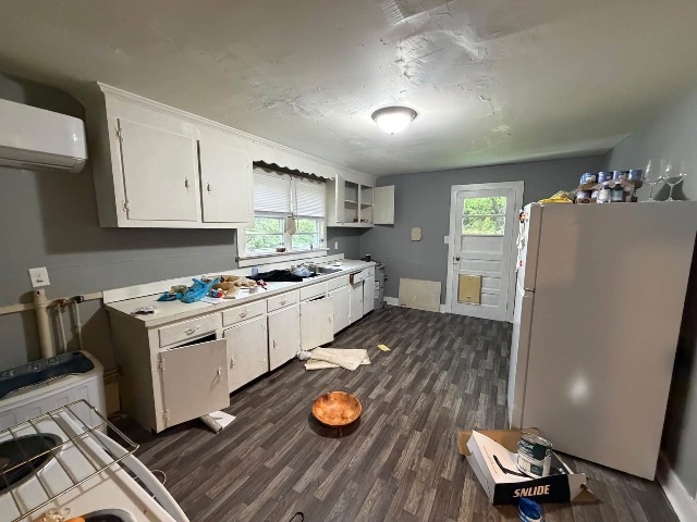 6367 Leafwood Rd: photo 4