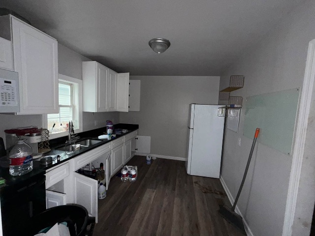 2608 Roanoke Ave: photo 4