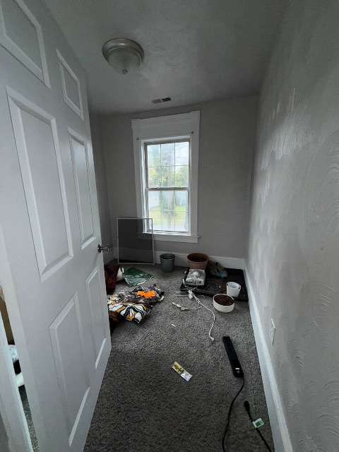 2608 Roanoke Ave: photo 9