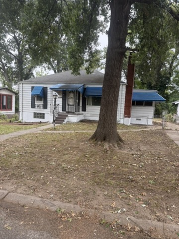 567 Glorose Dr: main photo