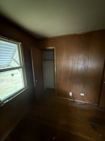 567 Glorose Dr: photo 12
