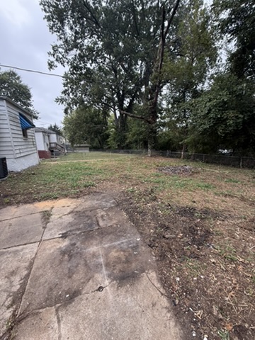 567 Glorose Dr: photo 19