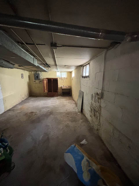 2421 W Lincoln: photo 11