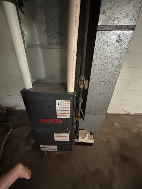 2421 W Lincoln: photo 19