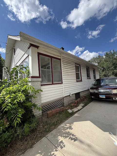 2421 W Lincoln: main photo