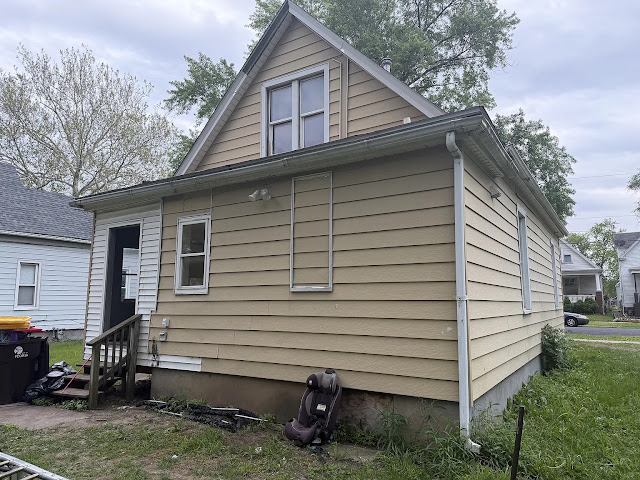 1829 W Butler St: photo 90