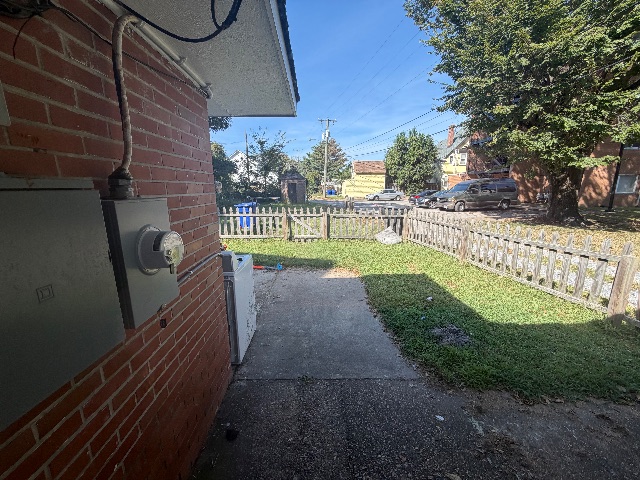 106 Florida Ave: photo 2