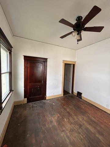 1638 4th St: photo 12